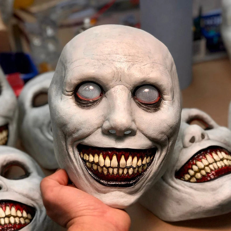 Smiling Devil Mask Horror Exorcism Role-playing Ghost Skeleton Plastic Mask Halloween Party Props 1 Pcs
