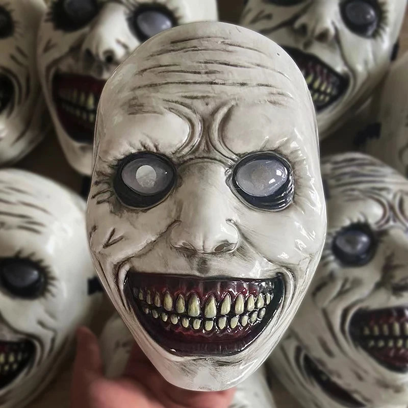 Smiling Devil Mask Horror Exorcism Role-playing Ghost Skeleton Plastic Mask Halloween Party Props 1 Pcs