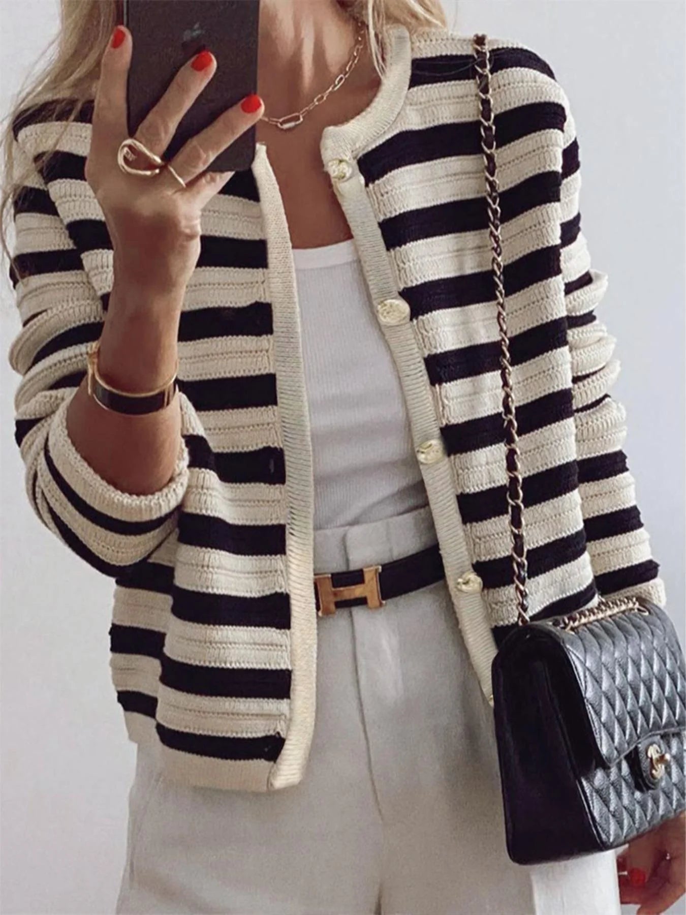 Women's Knit Cardigan Sweater, Casual Fitted Design, Moderate Fabric Thickness, Perfect for Fall & Winter Seasons